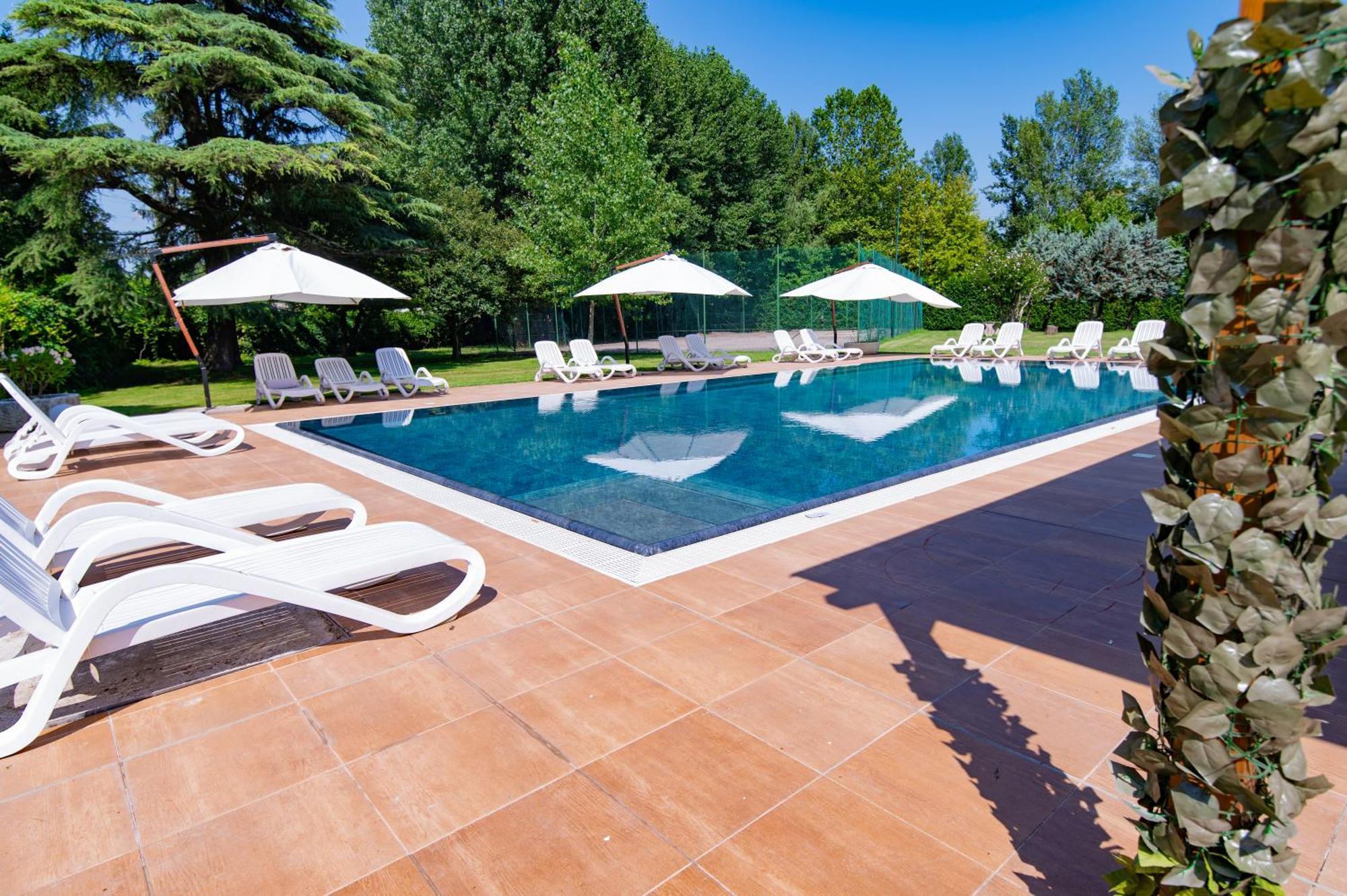 Villa Vitti'S - Verona Est Camping Сан-Мартіно-Буон-Альберґо Екстер'єр фото