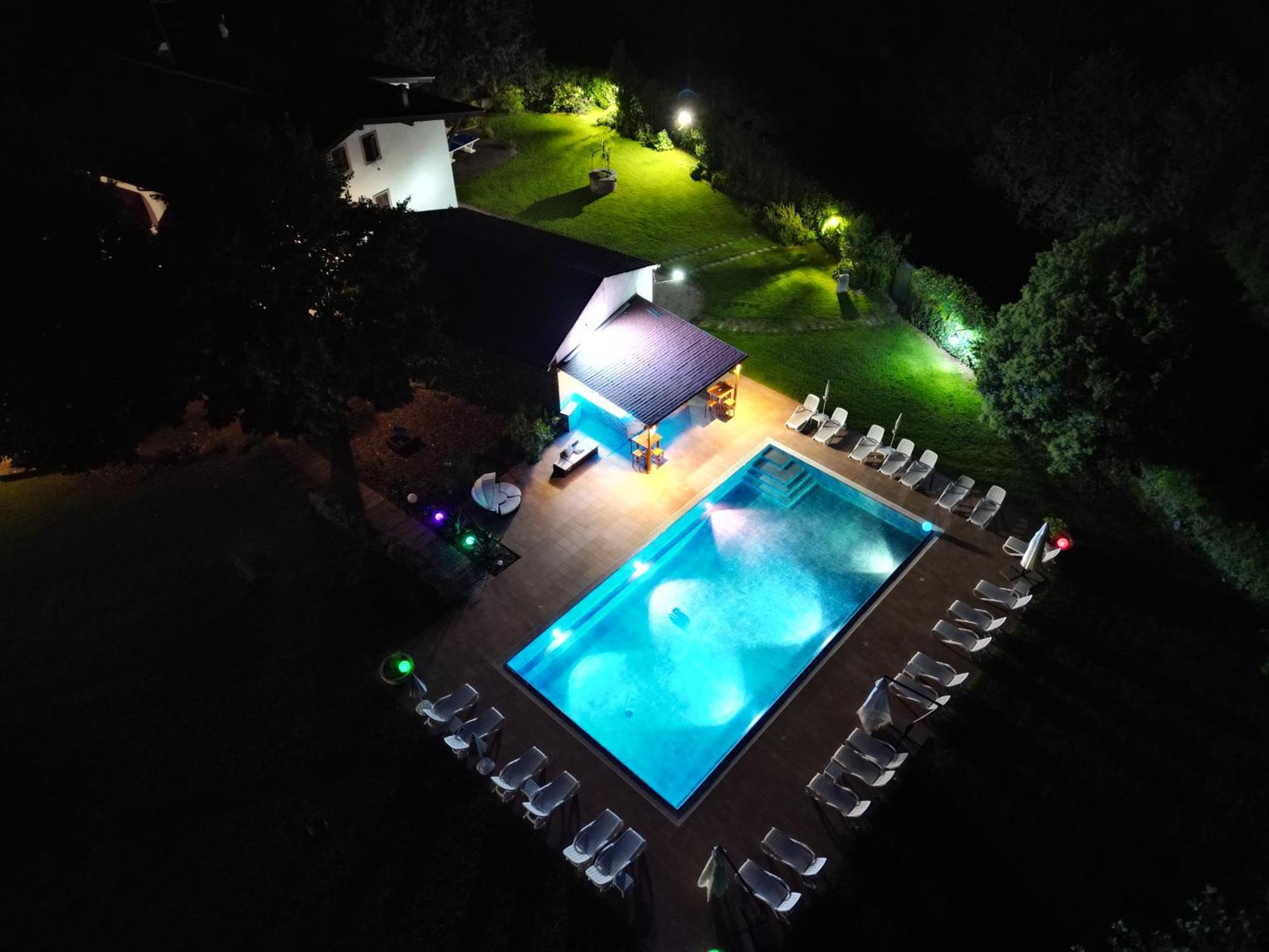 Villa Vitti'S - Verona Est Camping Сан-Мартіно-Буон-Альберґо Екстер'єр фото